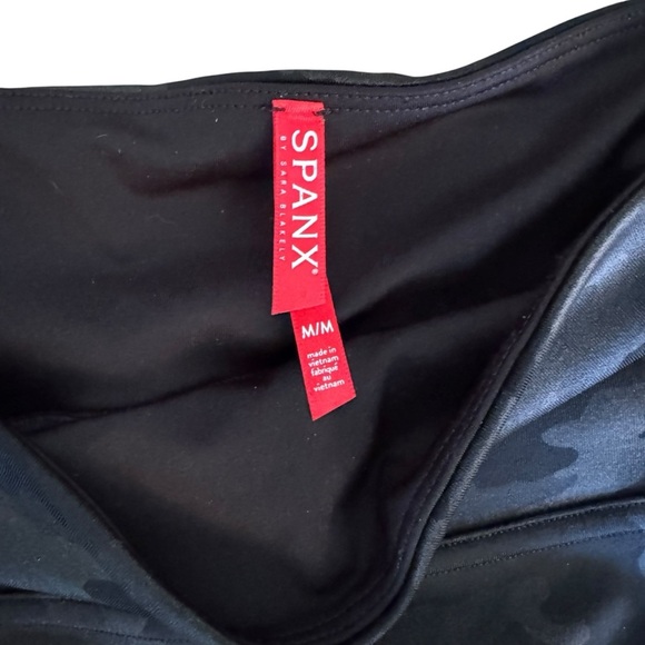 Spanx Faux Leather Camo Black Legging Size M - Picture 12 of 14